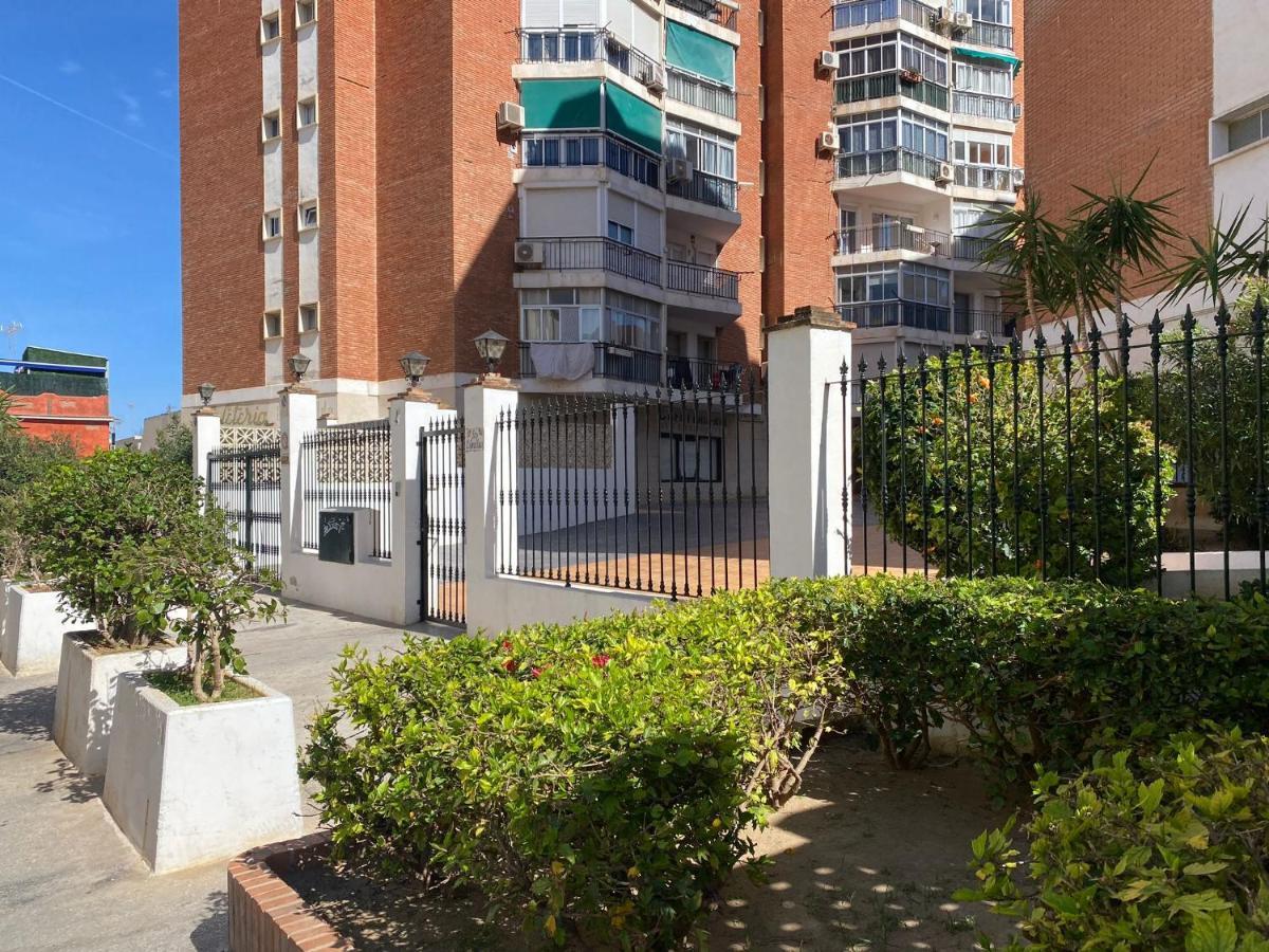 Lafrenchtouch - Coqueto Estudio Terraza Con Vistas Торремолинос Экстерьер фото
